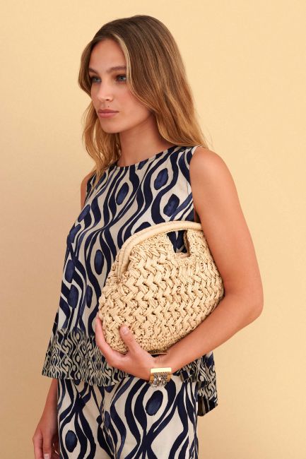 Handbag made of natural woven material - White