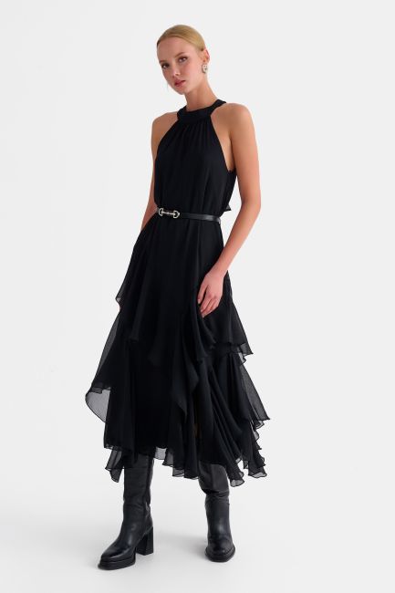 Maxi dress with a slit - Black