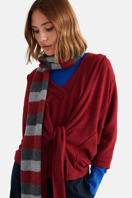 Long-sleeved V-neck blouse with tie detail - Red