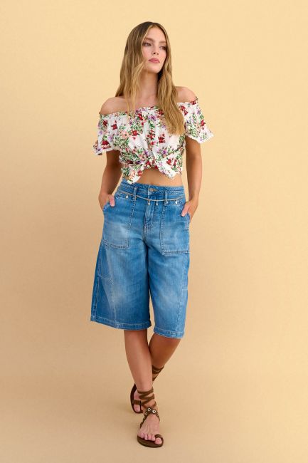 Knee-lenth denim bermuda with stitching details - Blue