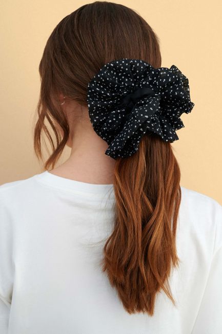 Polka dot hair scrunchie - Black