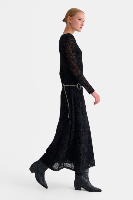 Midi dress with embossed design - Black
