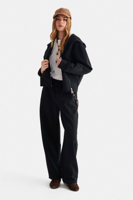 Sweatpants with an elasticated waist - Black