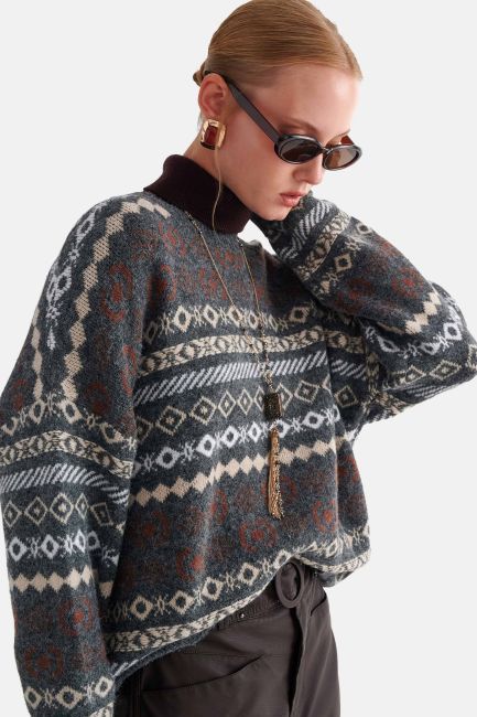 Knitted top with a geometric jacquard pattern - Grey