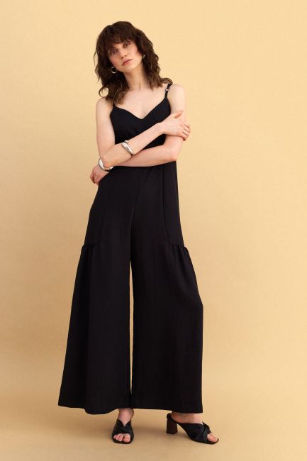 Jumpsuit with spaghetti straps - Black