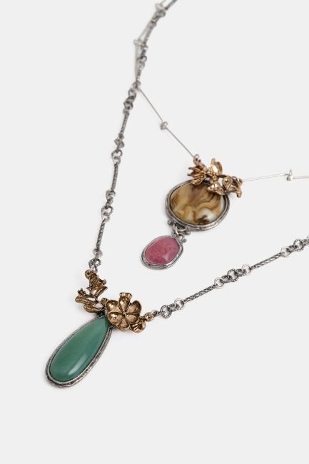 Multi-chain necklace with decorative pendants - Metallic