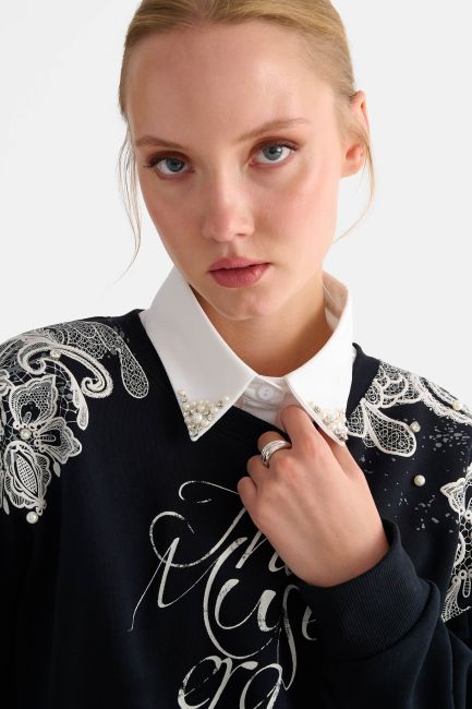 Collar with pearl and rhinestone detailing - White