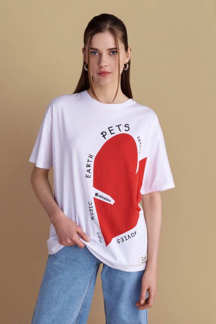 T-shirt με print καρδιά - White